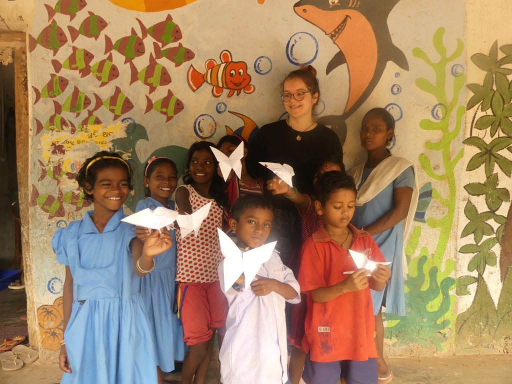 Romane, Service Civique en Inde