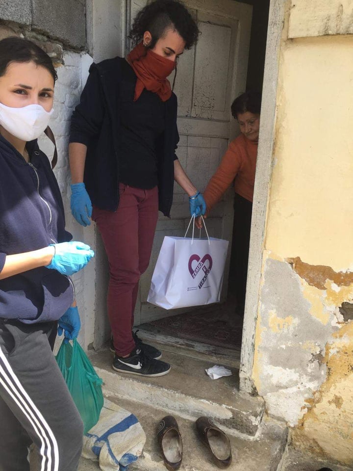 Estelle, SVE en Albanie